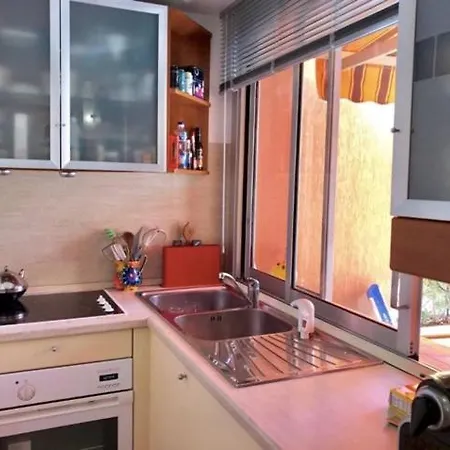 In Sur Village * Теуль-сюр-Мер